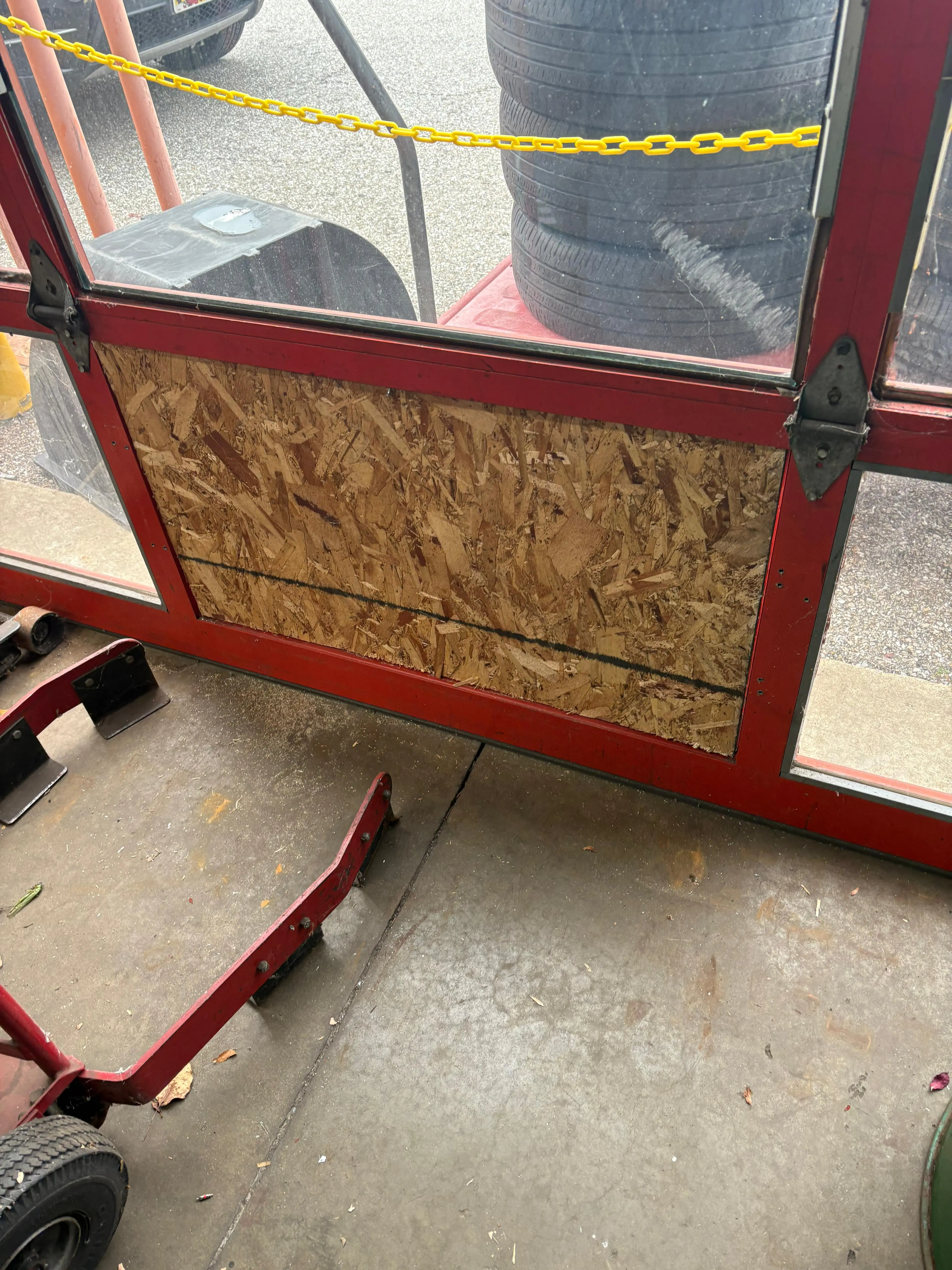 Emergency board-up service securing a storefront opening in the DMV area