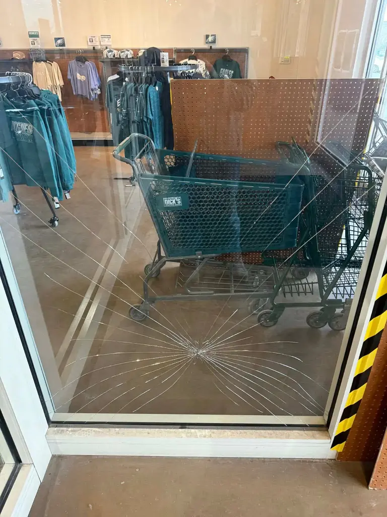 Retail storefront glass panels and aluminum framing