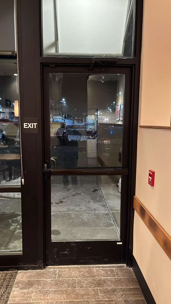 Storefront glass work photo